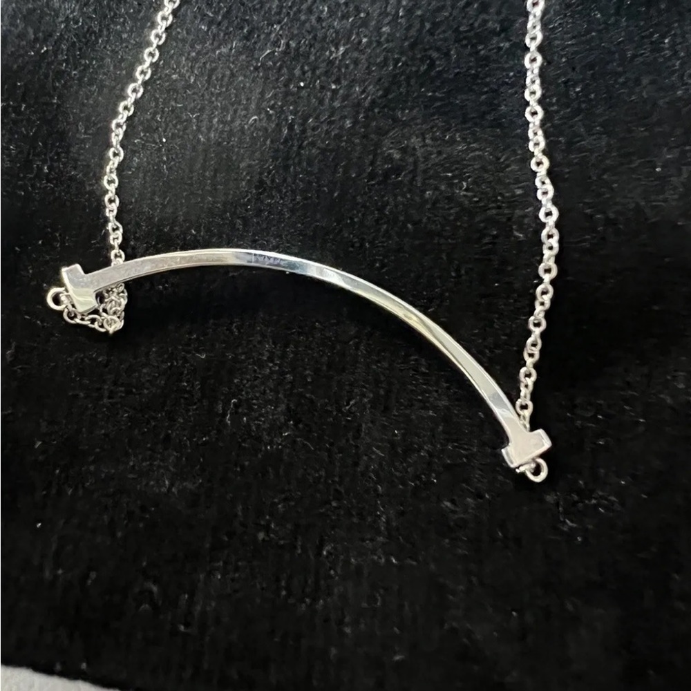 Authentic Tiffany & Co. T Smile 18k White Gold Necklace 16"-18" - Picture 6 of 6